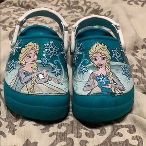 Light-Up Elsa Crocks - Size 9